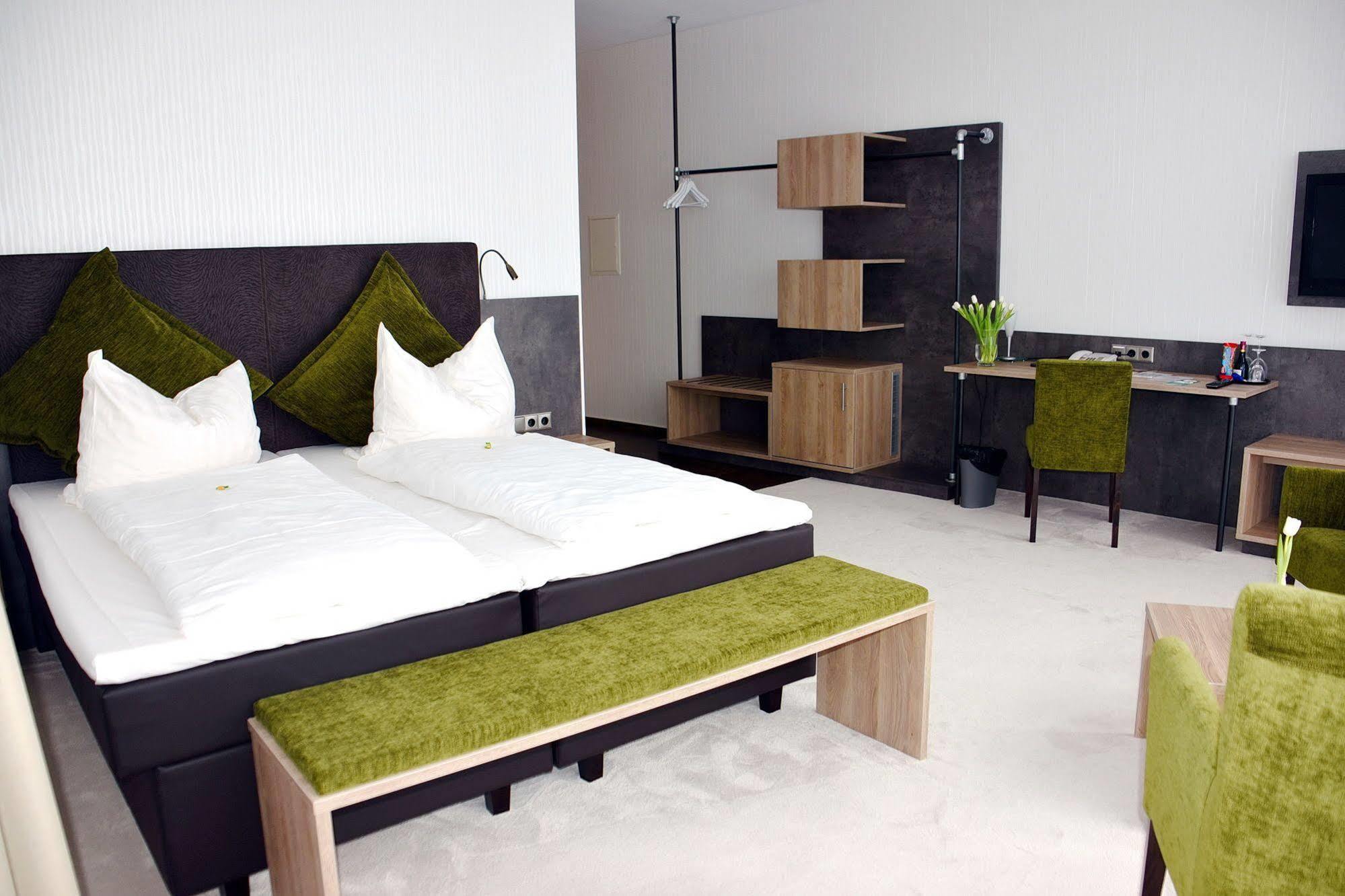 Koncept Hotel Benedikt Siegburg Luaran gambar